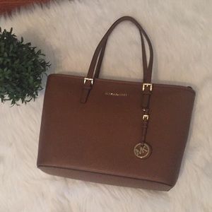 Closing closet.. make reasonable offers